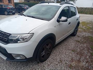 DACIA   SANDERO  STEPWAY BENZINA GPL