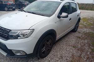 DACIA   SANDERO  STEPWAY BENZINA GPL