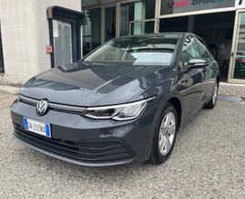 VOLKSWAGEN Golf 1.0 eTSI DSG HYBRID