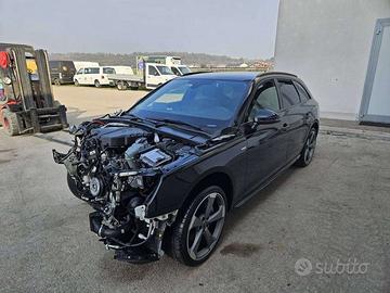 Audi A4 Avant 40 2.0 tfsi mhev S line edition...