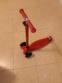 Monopattino 3 ruote Micro Maxi Deluxe  