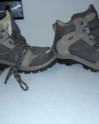 scarponcini da montagna