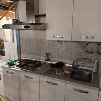 cucina completa di lavello ,cappa e fornell3 metri