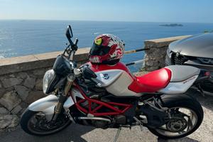 MV-Augusta 910 brutale