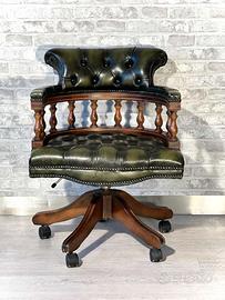Poltrona Chesterfield da ufficio inglese vintage