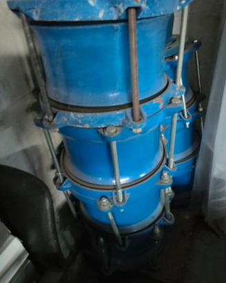 GIUNTI UNIVERSALI PER TUBI