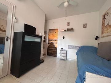 MONOLOCALE A COMACCHIO