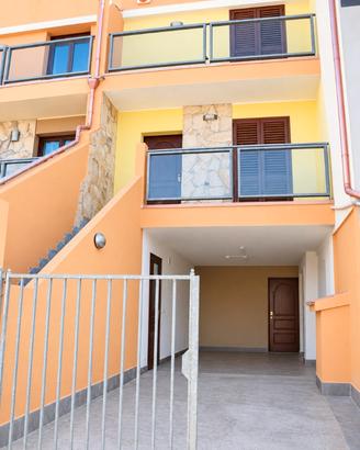 Villetta a schiera con posto auto