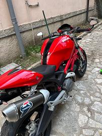 Ducati Monster 696