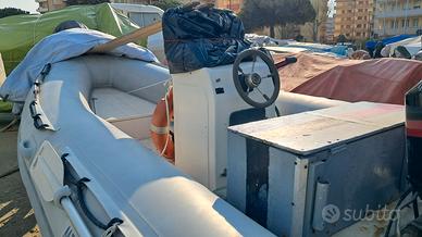 gommone 4,40 + Mercury 40cv+ carrello motore