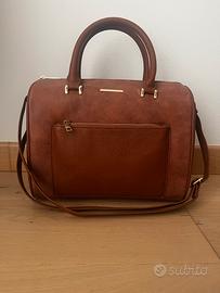 Borsa bauletto capiente marrone