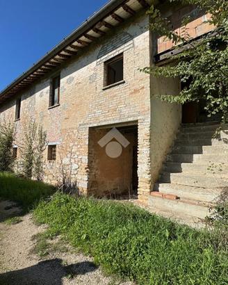 RUSTICO A SPELLO