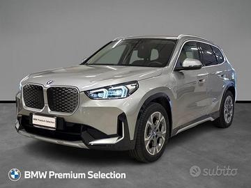 BMW iX1 edrive 20 X-Line