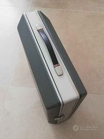 Giradischi valigetta vintage/retrò.