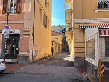 Magazzino zona Mercato Annonario