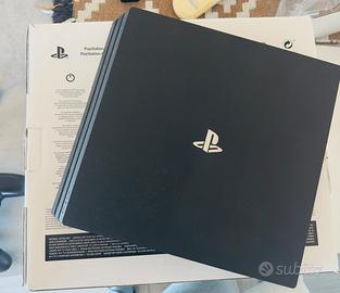 PS4 PRO 1TB + SCATOLA ORIGINALE - COME NUOVA