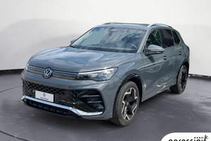 VOLKSWAGEN Tiguan 2.0 tdi R-Line 150cv dsg