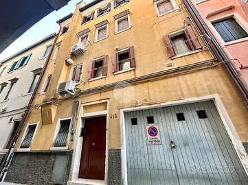 2 LOCALI A CHIOGGIA