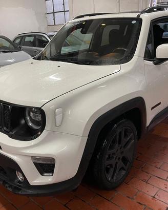 Jeep Renegade 1.3 T4 DDCT S