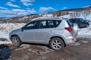 Toyota Rav4 Rav 4 incidentata  per pezzi ricambio