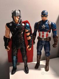 Personaggi Avengers Thor e Captain America parlant