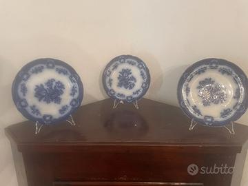 Trittico di Piatti Antichi Copeland "Flow Blue"