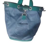 Borsone sportivo Lacoste.