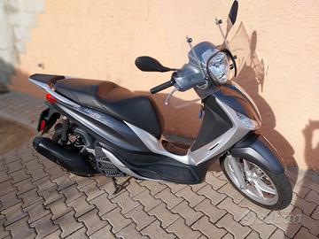 Piaggio Medley 125