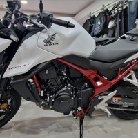Honda Hornet 750 ABS PROMO