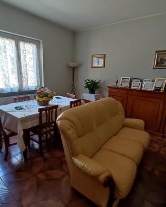 Soggiorno completo arte povera