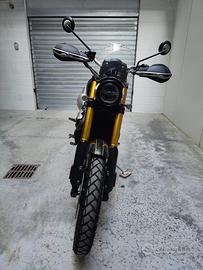 Triumph scrambler 1200 xe