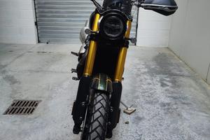 Triumph scrambler 1200 xe