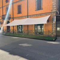 Dehors esterno in ferro-come nuovo, pronto all’uso