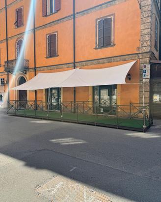 Dehors esterno in ferro-come nuovo, pronto all’uso