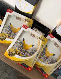 Pokémon 30 Anniversario Collezione con raccoge ITA