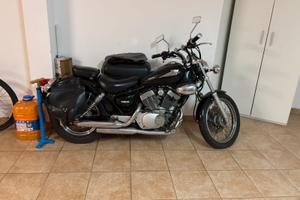 YAMAHA CUSTOM  XV 250 VIRAGO BICILINDRICA