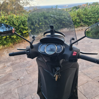 Motociclo Beverly 300