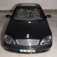 MERCEDES-BENZ S-CLASS 1998 BLACK MET, 1/26 MAISTO