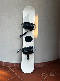 Snowboard Airwalk 147 cm con attacchi Nitro