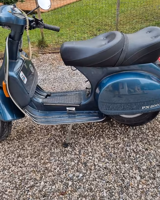 vespa px200e