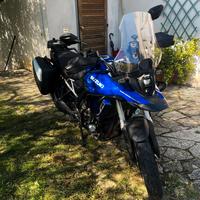 V-strom Suzuki 800 se anno 2024