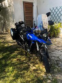 V-strom Suzuki 800 se anno 2024