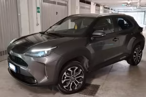 Toyota yaris cross ibrida
