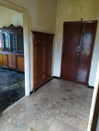 Locale in centro Ovada