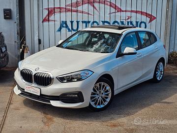 Bmw 118d 5p. Business Advantage *TETTO/VIRTUAL*