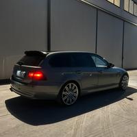 BMW  320d touring