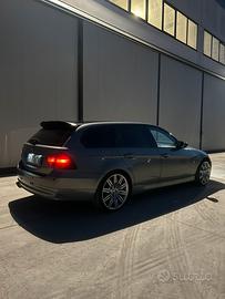 BMW  320d touring