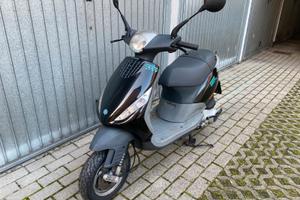 Piaggio Zip 125 4t nero 2003