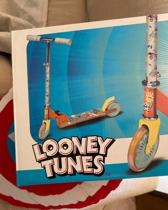 Monopattino Looney Tunes nuovo
