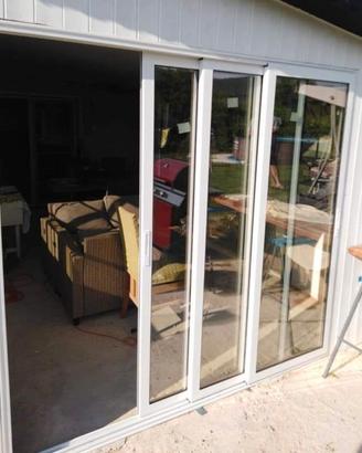 FINESTRE E VETRATTE SCORREVOLI IN ALUMINIO E PVC